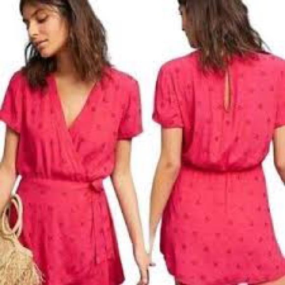 ANTHROPOLOGIE ETT:TWA Women’s M GREENBRIER EMBROIDERED Hot Pink Red ROMPER - Picture 2 of 11
